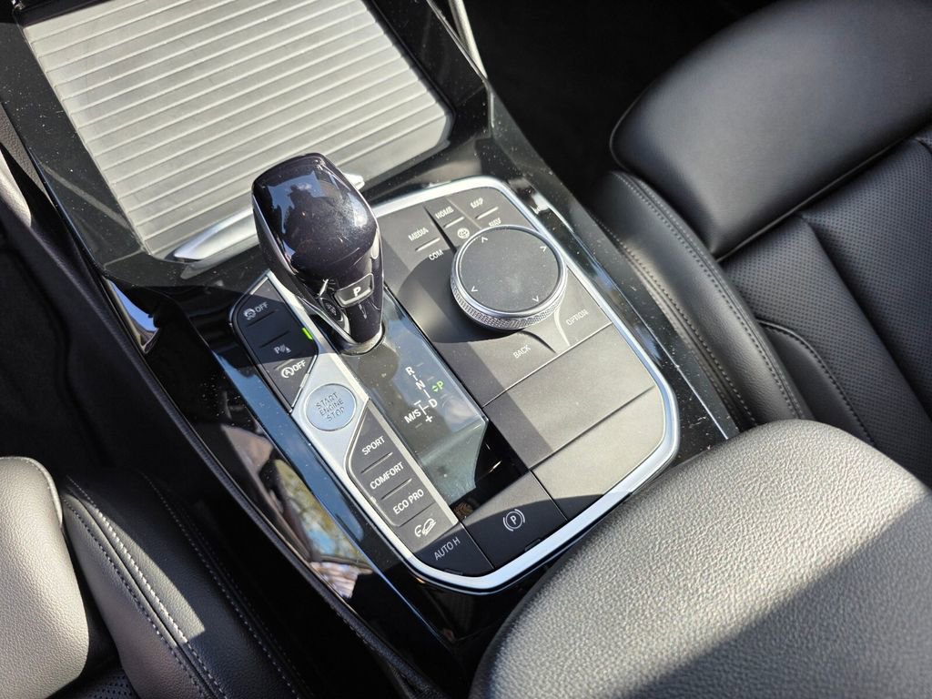 Certified 2022 BMW X4 xDrive30i image 25