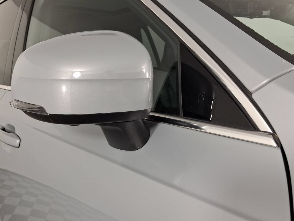 Certified 2025 Volvo XC90 T8 Plus w/ Protection Package AWD/4WD image 8