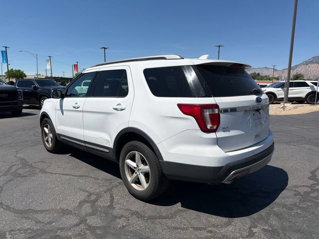 Used 2017 Ford Explorer XLT AWD/4WD image 12