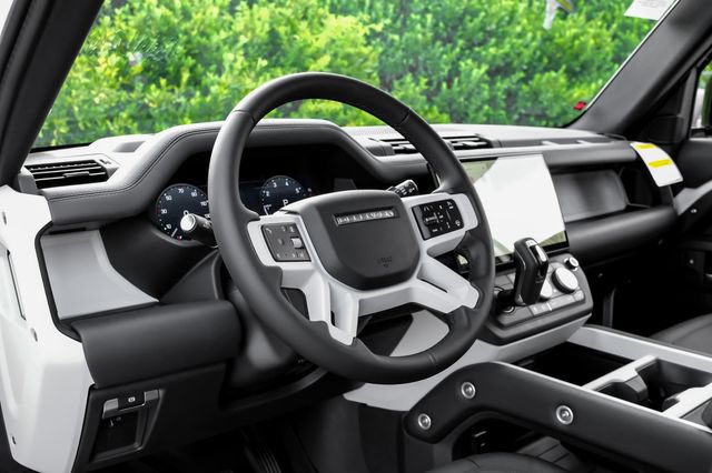 New 2026 Land Rover Defender 110 X-Dynamic SE AWD/4WD image 20