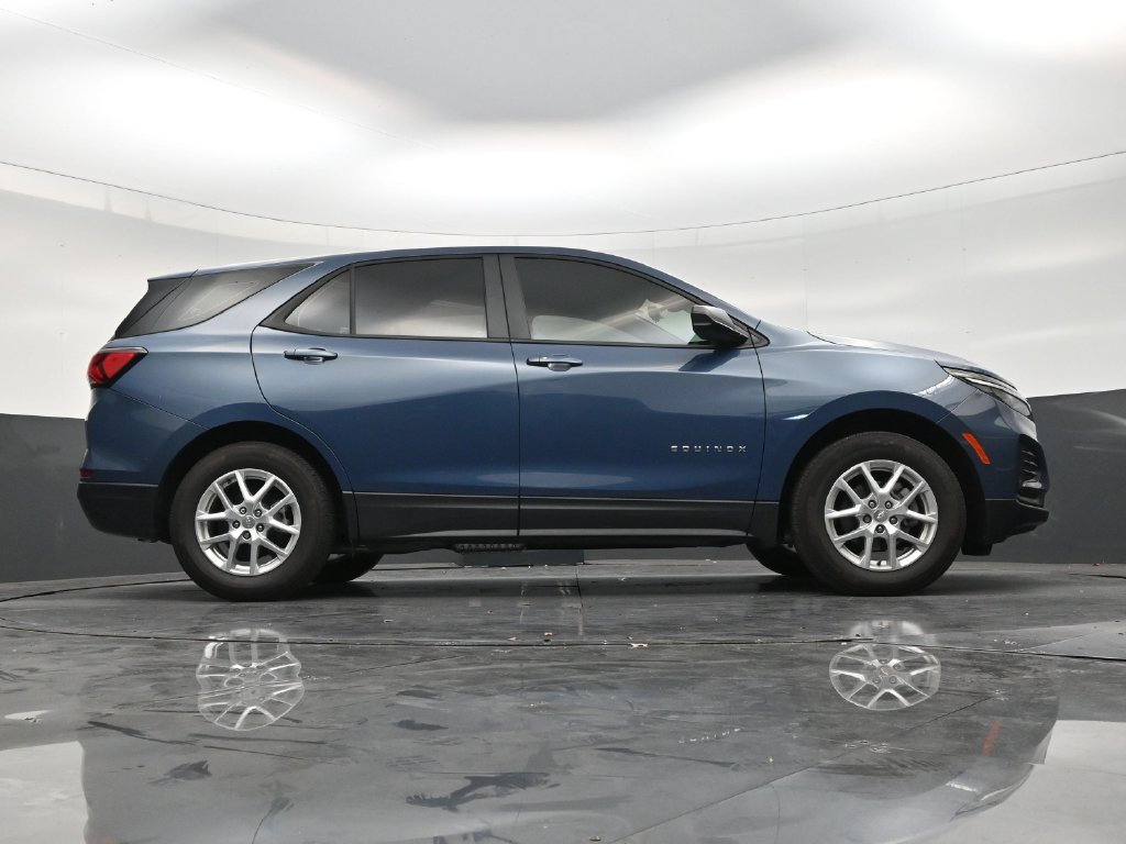 Used 2024 Chevrolet Equinox LS FWD image 22