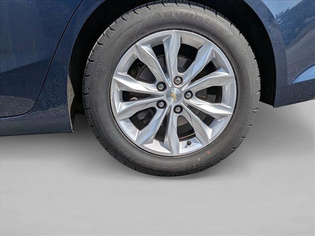Used 2019 Chevrolet Malibu LT w/ Driver Confidence Package II image 13