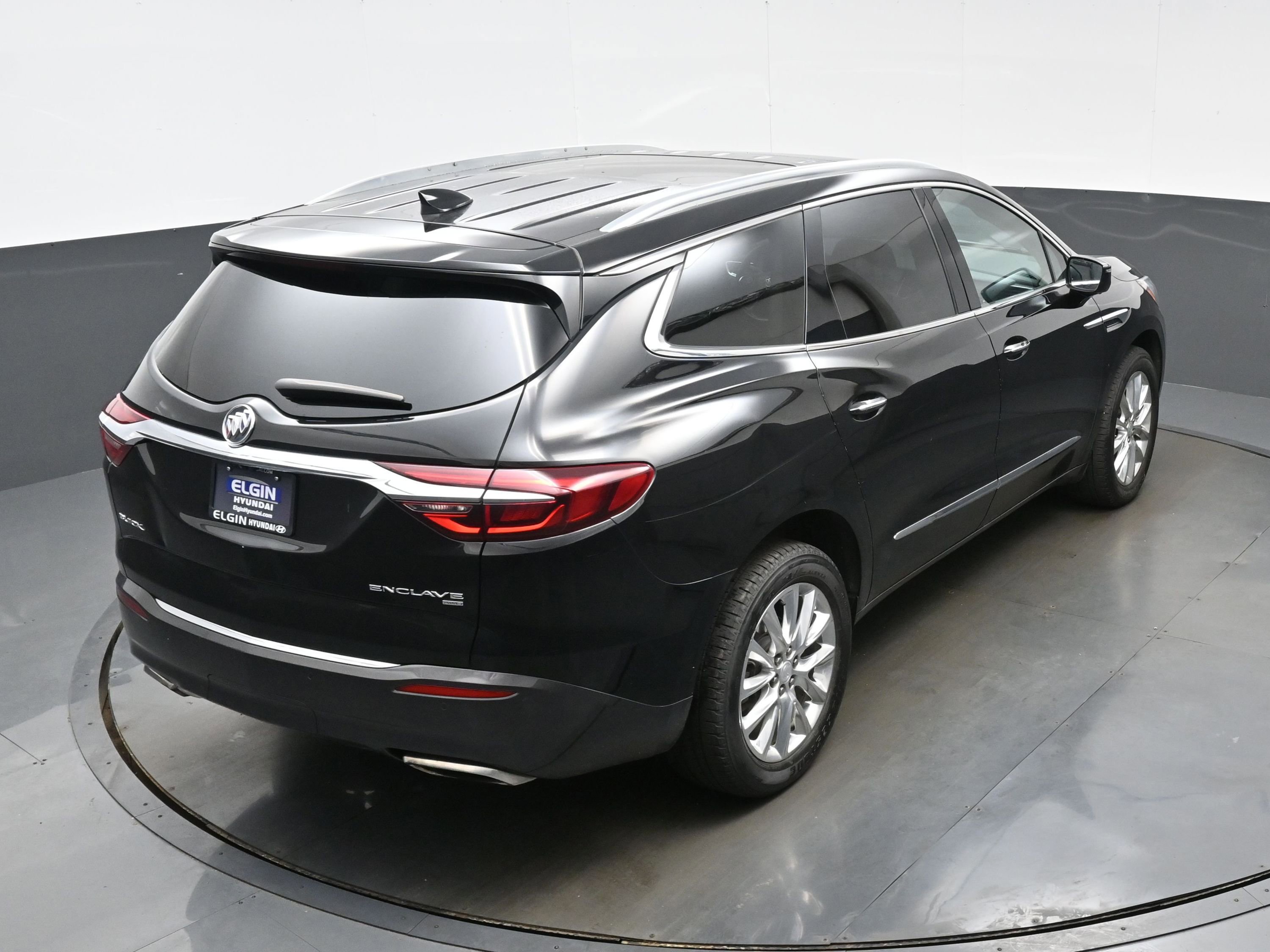 Used 2018 Buick Enclave Premium w/ Experience Buick Package image 39