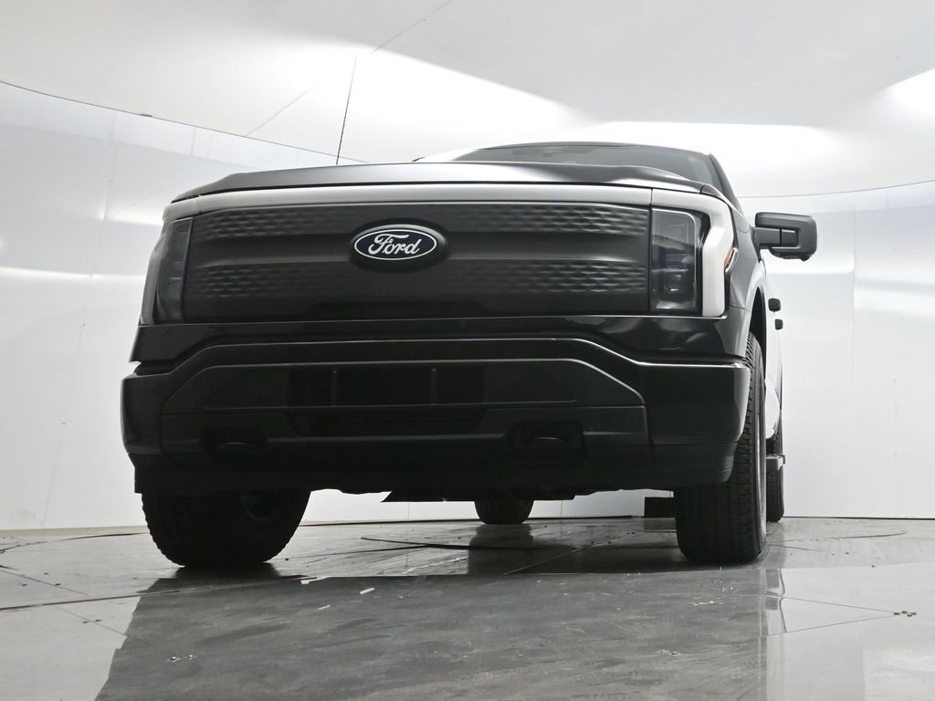 Used 2025 Ford F150 Lightning XLT image 48
