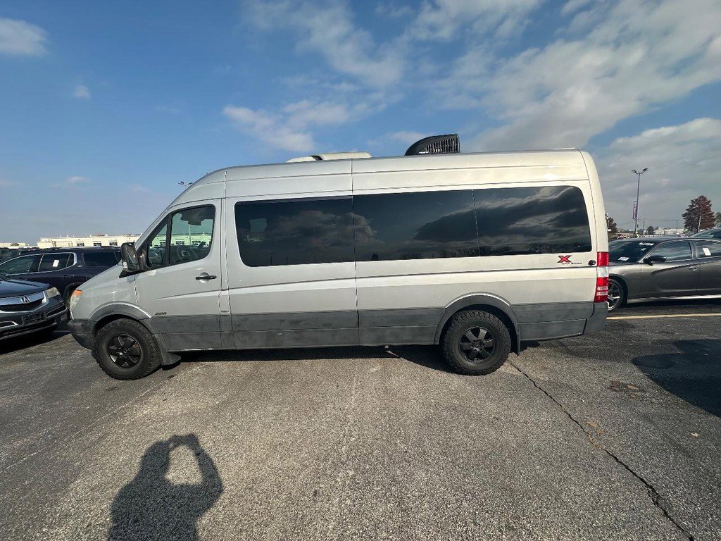 Used 2011 Mercedes-Benz Sprinter 2500 image 2