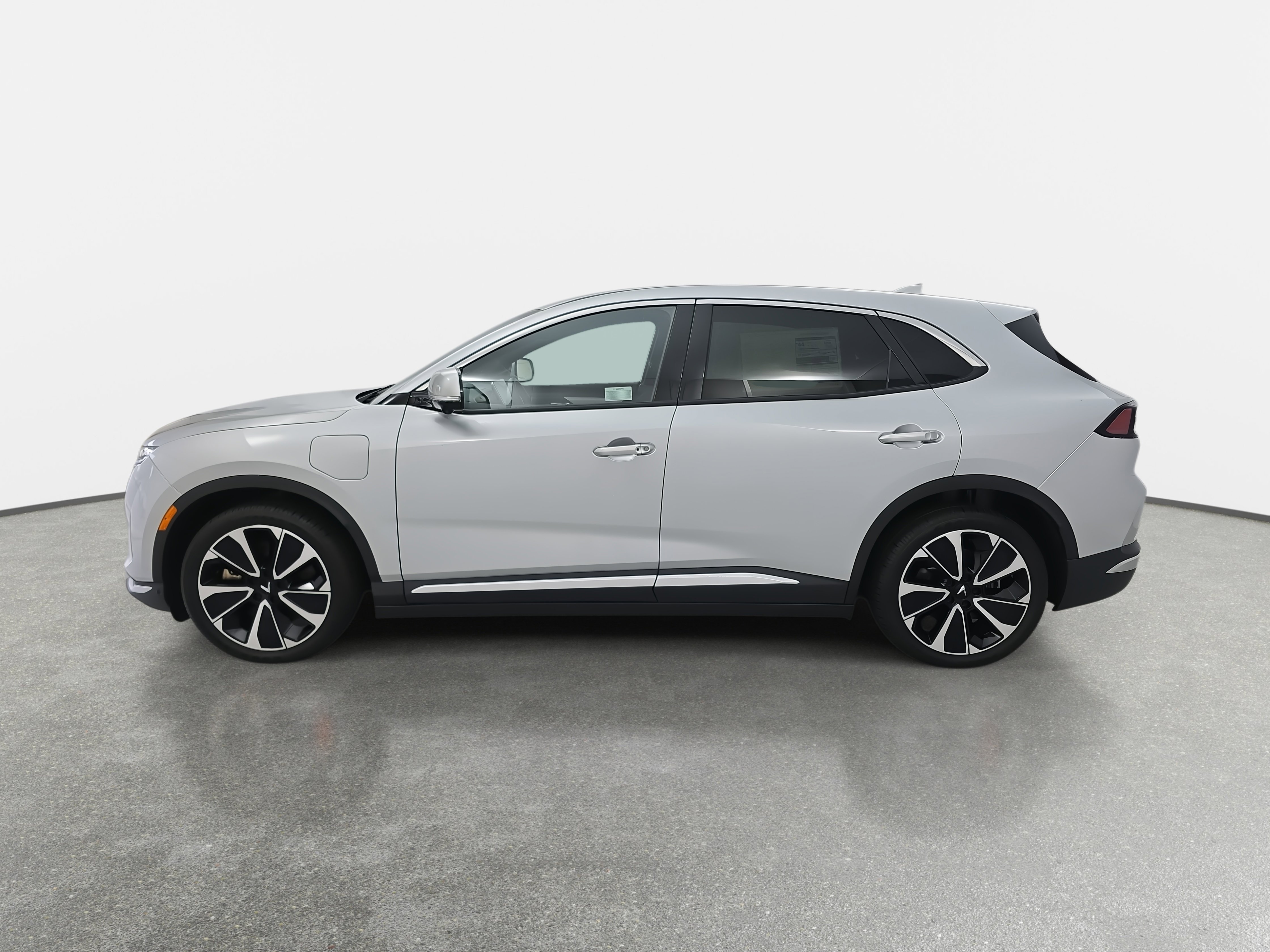 New 2025 VinFast VF 8 Plus image 8