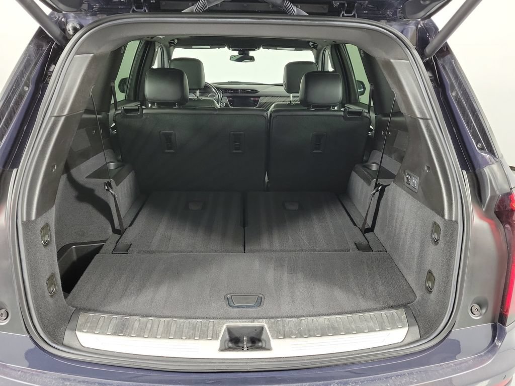 Certified 2024 Cadillac XT6 Premium Luxury FWD image 7
