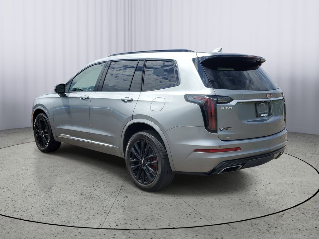 Used 2024 Cadillac XT6 Sport w/ LPO, Floor Liner Package AWD/4WD image 4