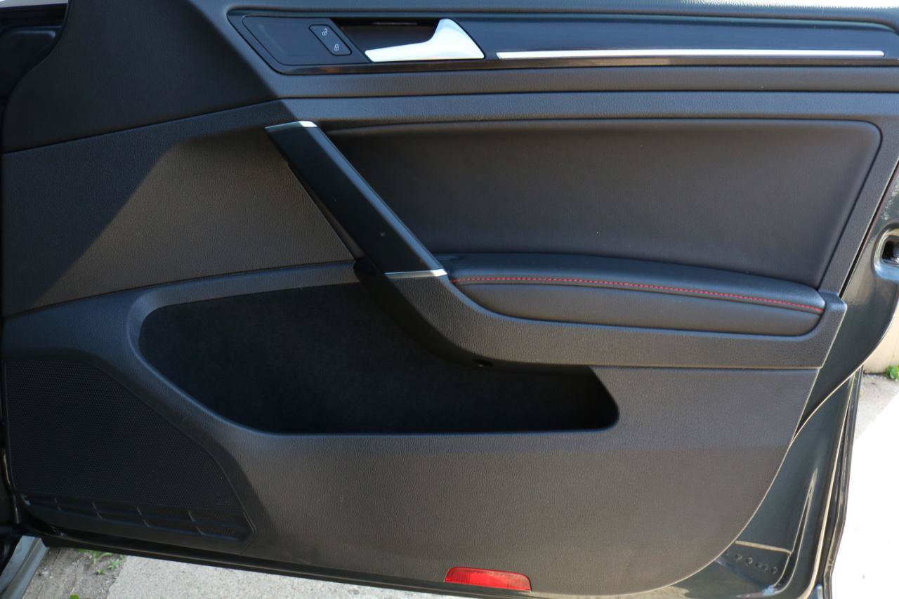 Used 2015 Volkswagen GTI SE w/ Lighting Package (SEL) FWD image 47