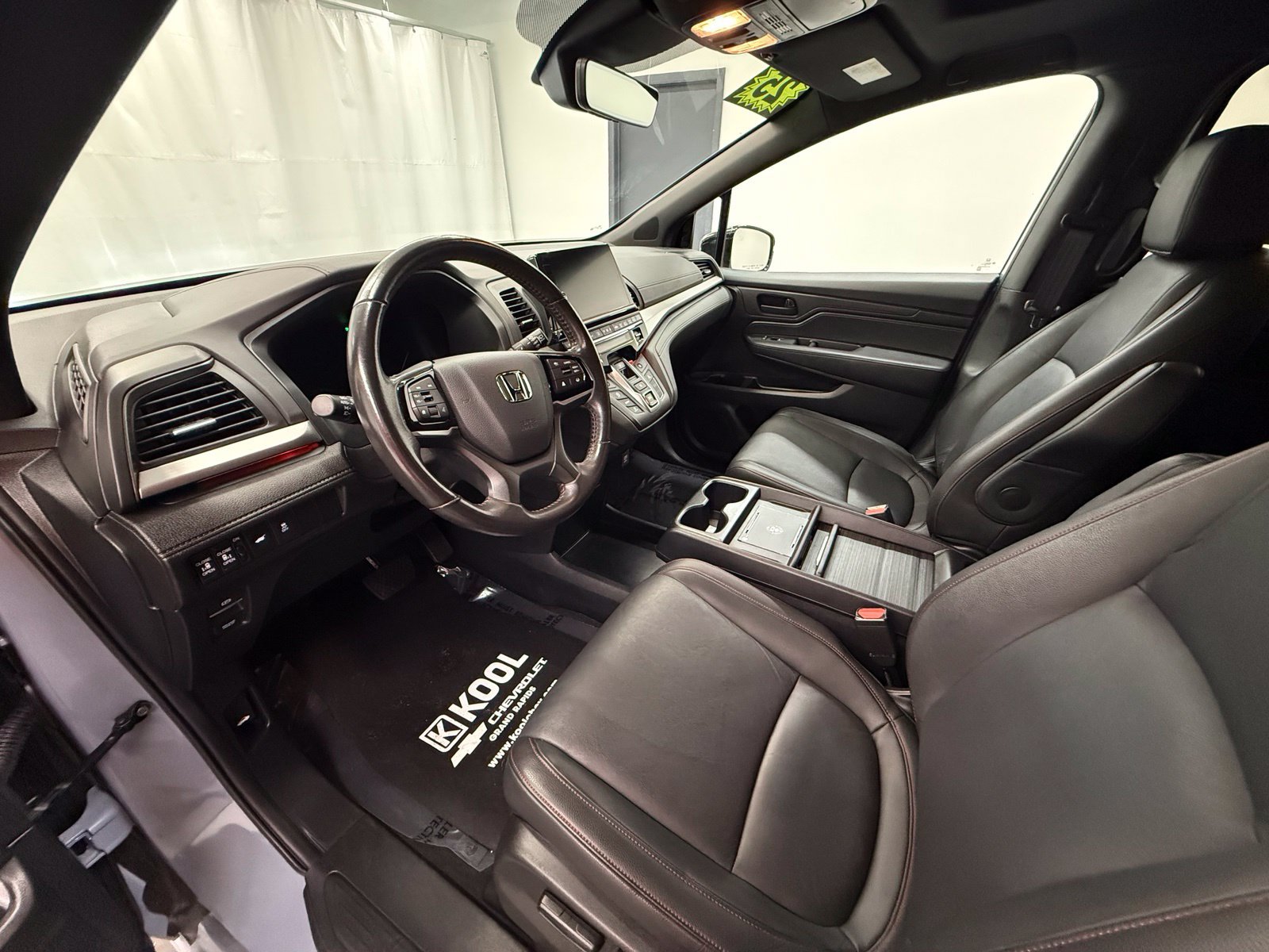 Used 2025 Honda Odyssey Sport-L image 11