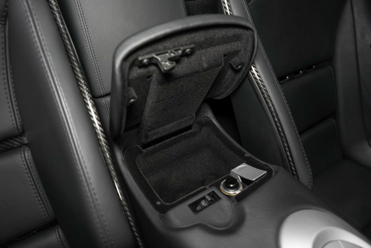 Used 2005 Mercedes-Benz SLR image 41