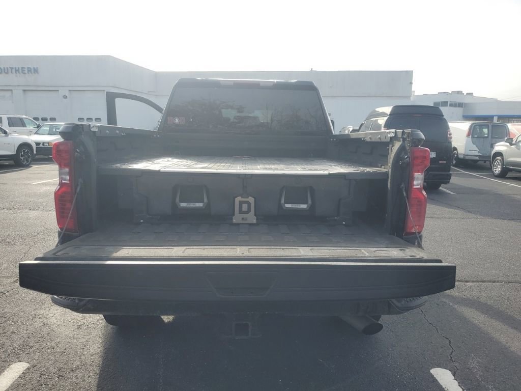 Used 2023 Chevrolet Silverado 2500 Custom w/ Custom Value Package image 15