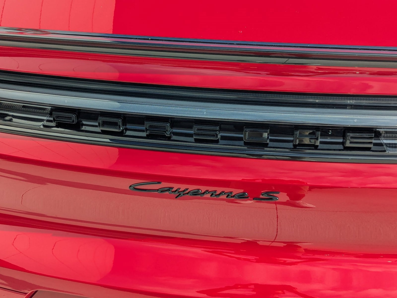 New 2026 Porsche Cayenne S image 13