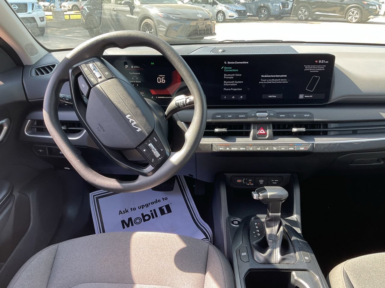 Used 2025 Kia K4 FWD image 14