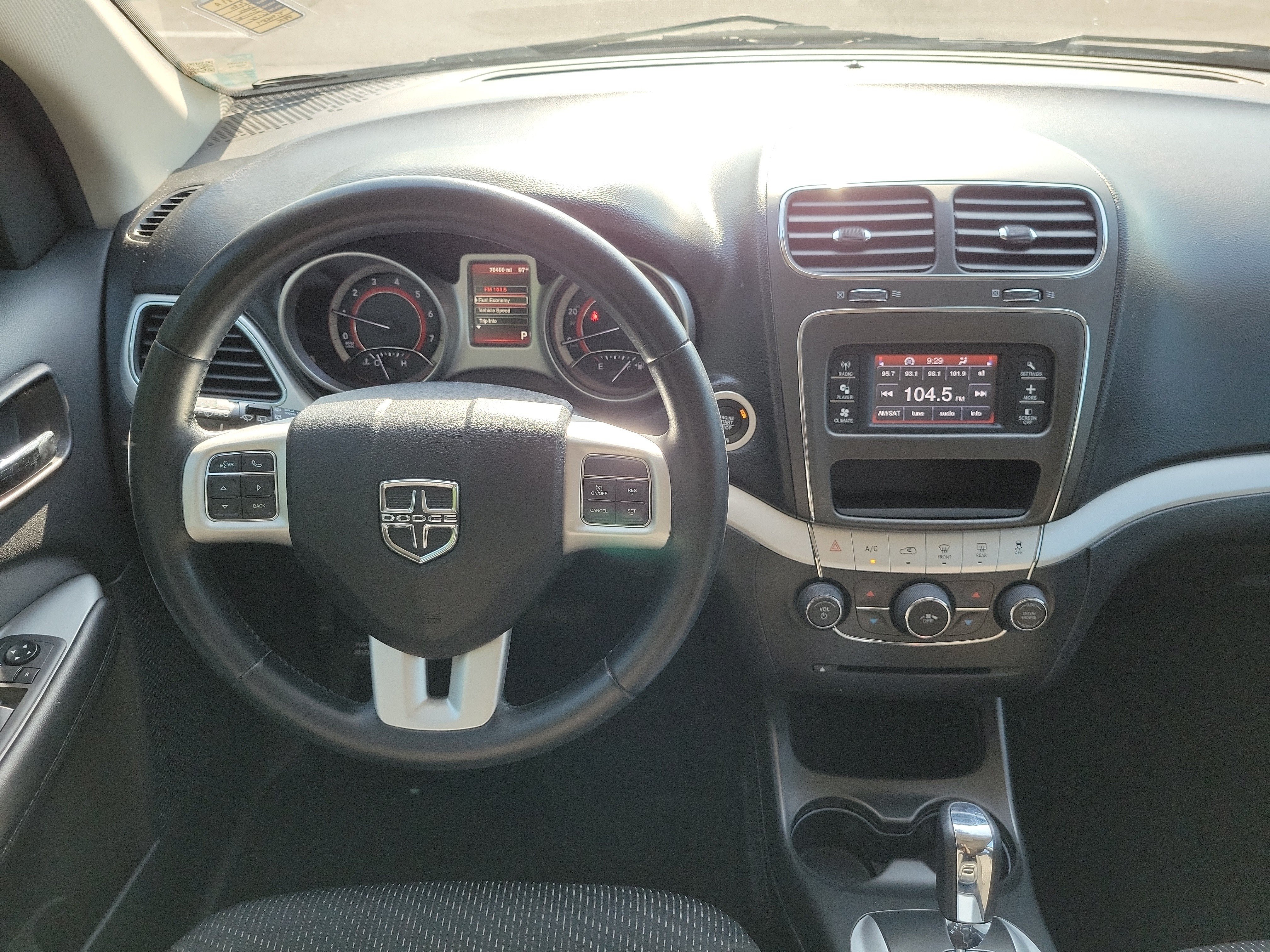 Used 2020 Dodge Journey SE w/ SE Popular Equipment Group FWD image 18