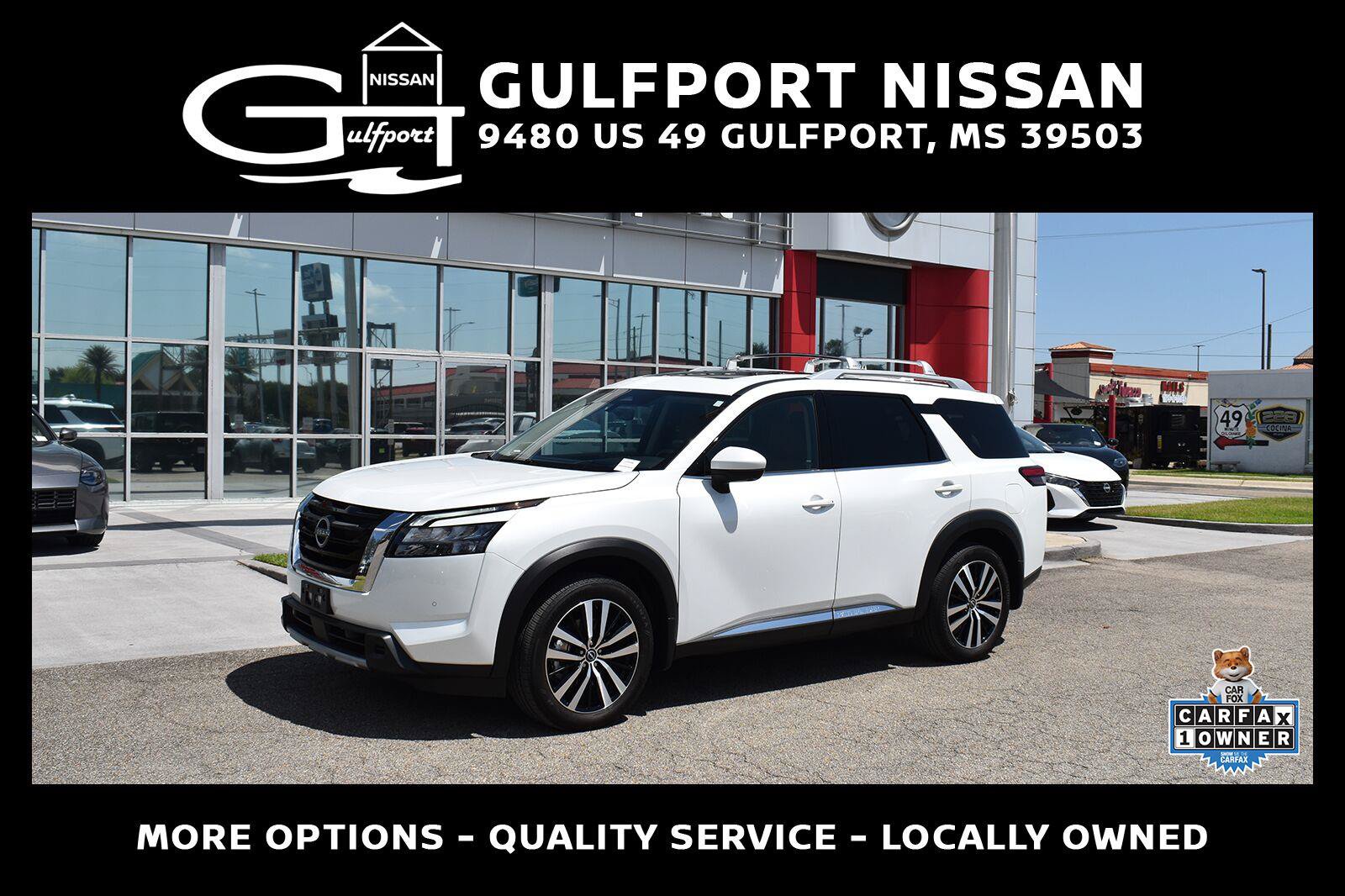 Used 2025 Nissan Pathfinder Platinum w/ Cargo Package FWD image 1