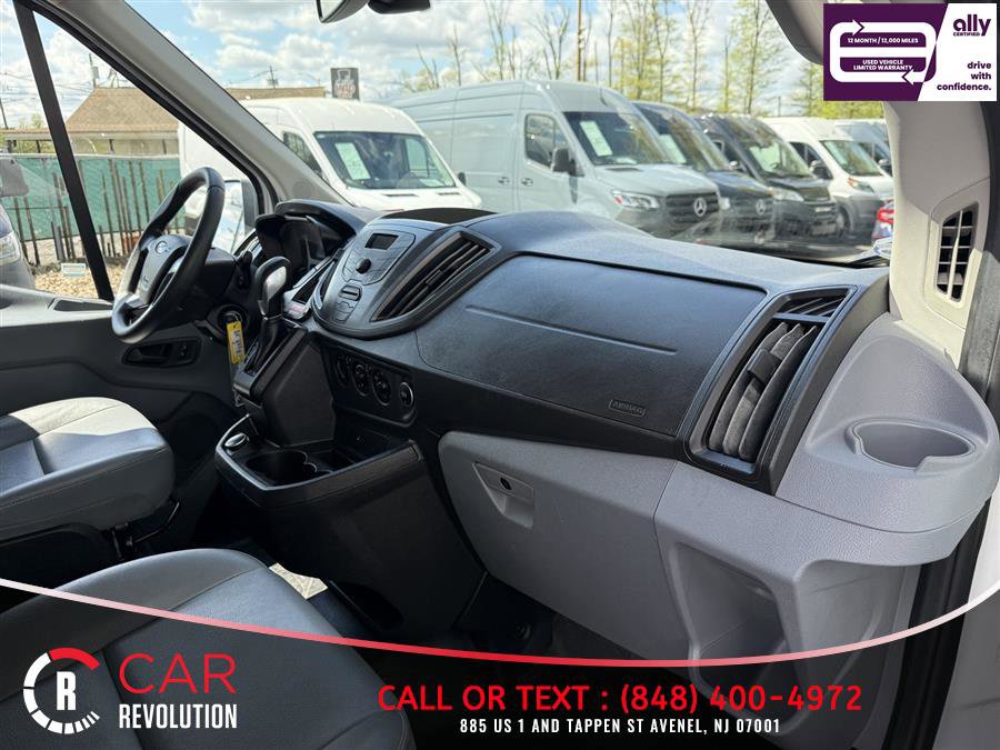 Used 2018 Ford Transit 150 XL RWD image 29