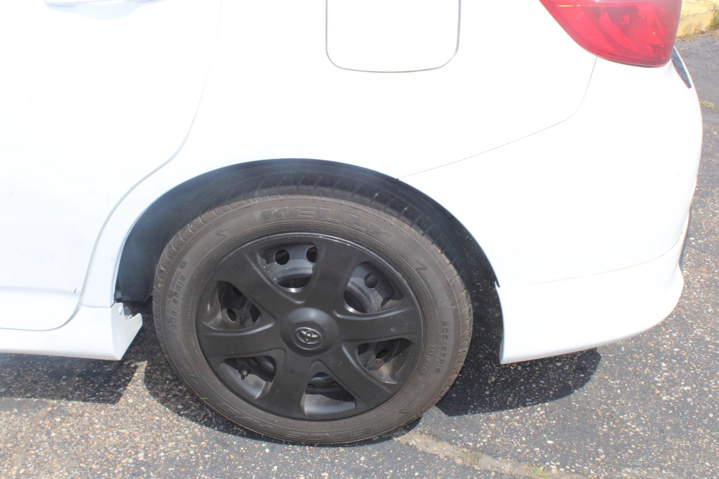 Used 2009 Toyota Matrix S w/ Preferred Accessory Pkg FWD image 28