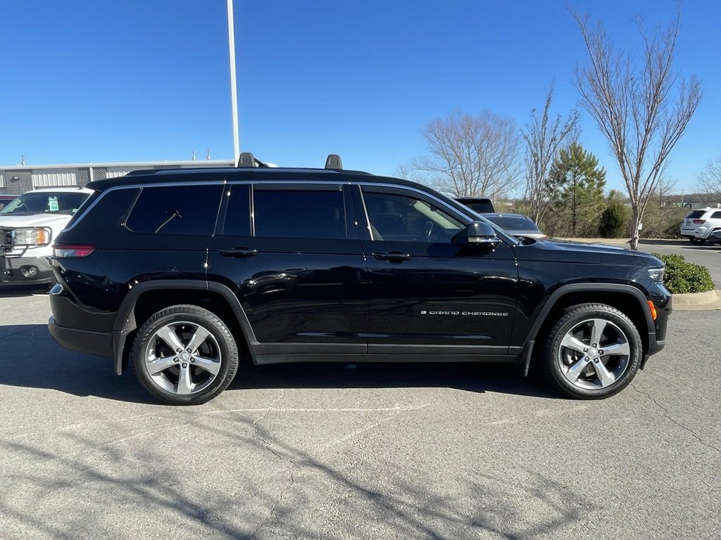 Used 2021 Jeep Grand Cherokee L Limited w/ Luxury Tech Group II image 9