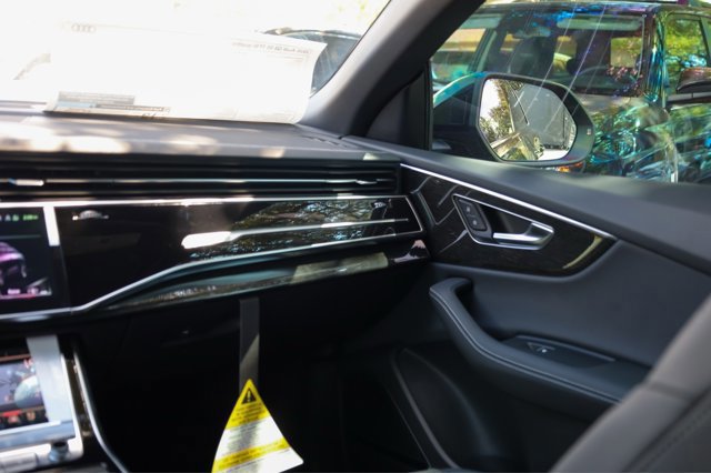 New 2026 Audi Q8 Premium Plus image 23