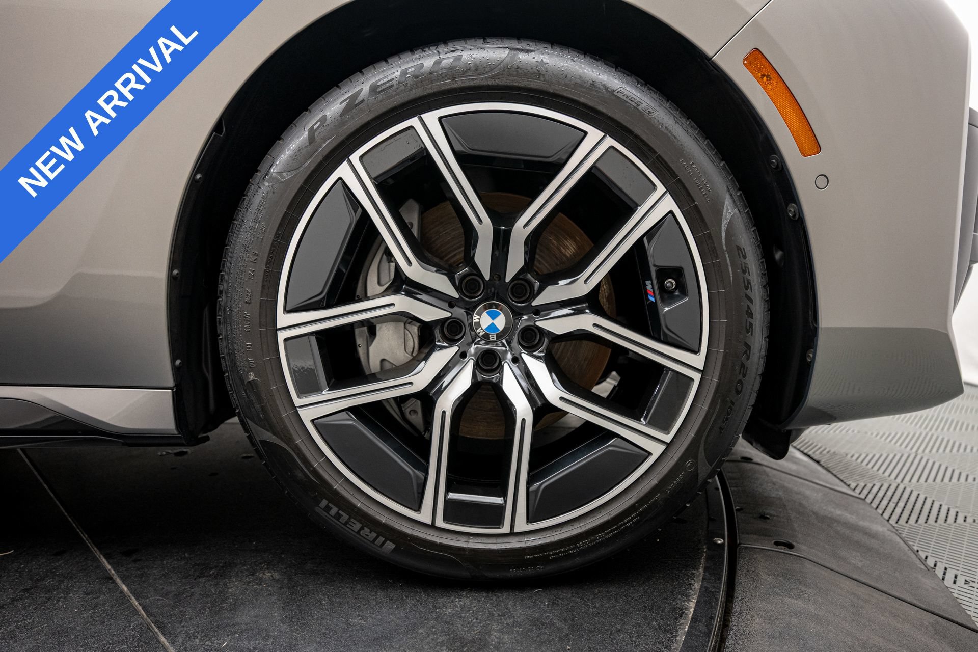 Used 2023 BMW 740i RWD image 36