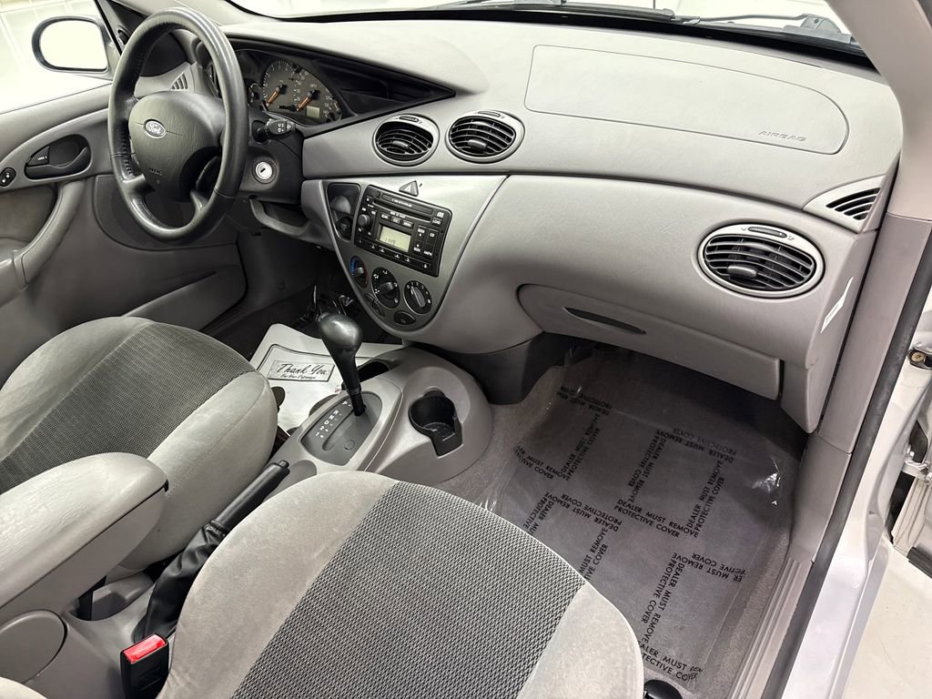 Used 2002 Ford Focus ZX5 Hatchback FWD image 21