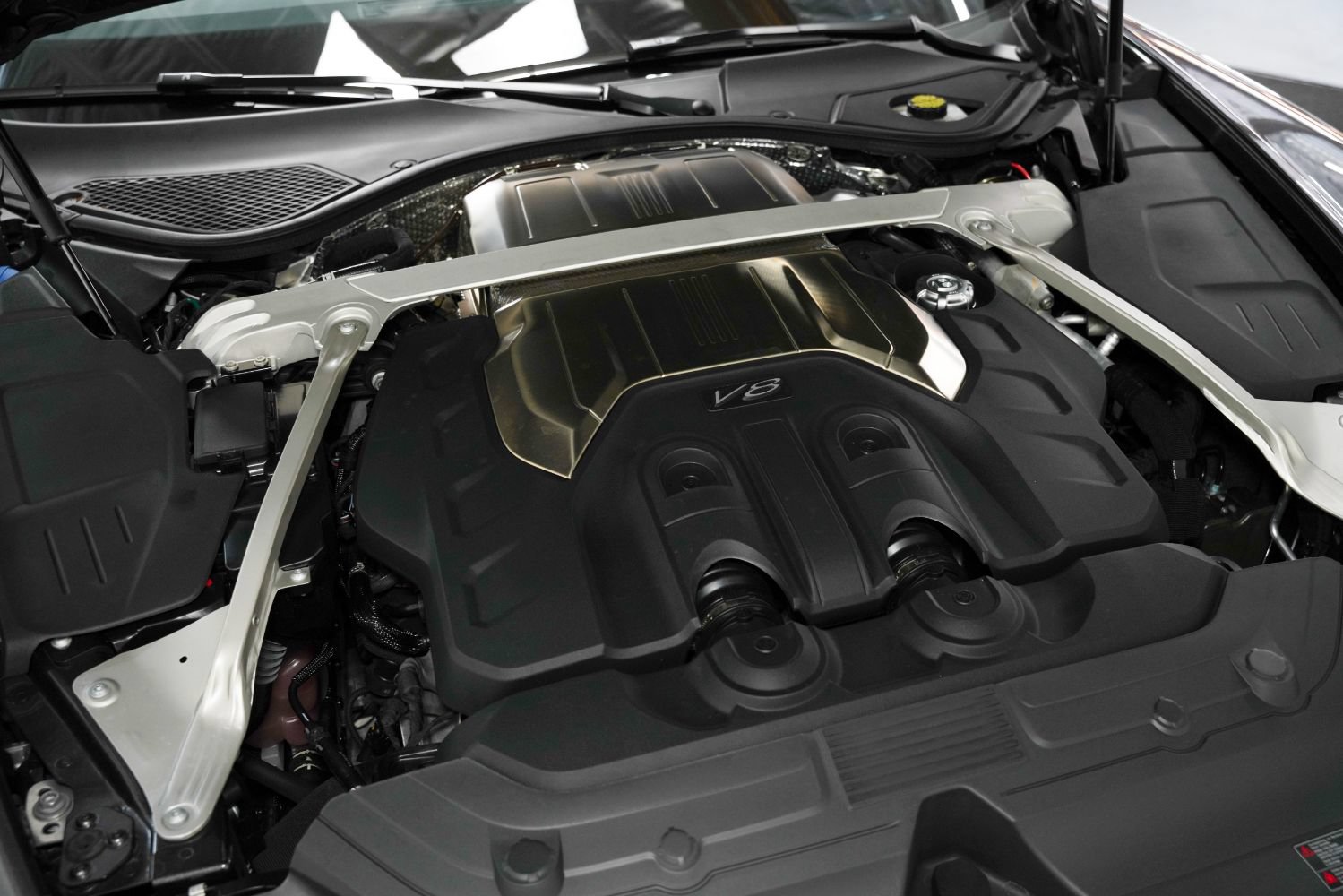 Used 2021 Bentley Continental GT V8 AWD/4WD image 57