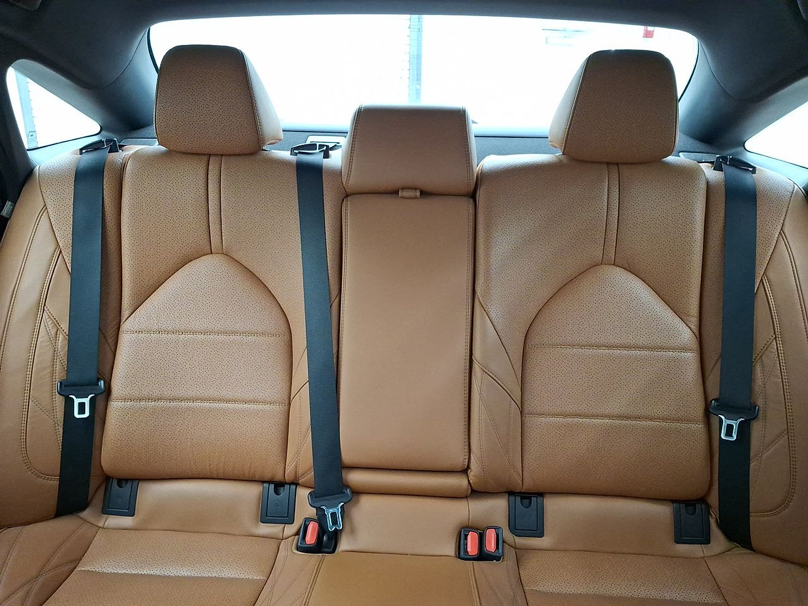 Certified 2019 Toyota Avalon Limited w/ Advanced Safety Package FWD image 24