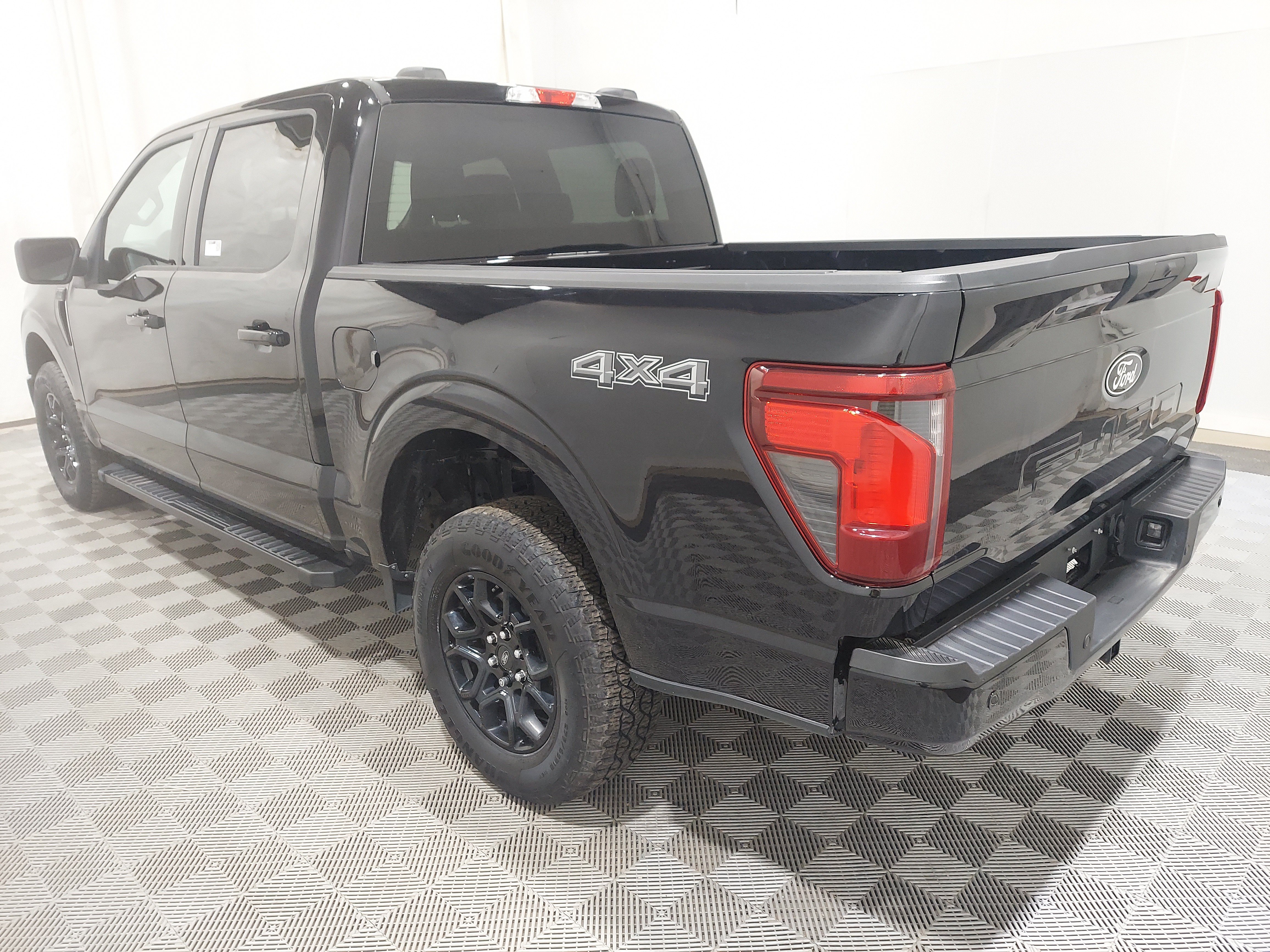 Used 2025 Ford F150 XLT w/ Equipment Group 301A Standard AWD/4WD image 2