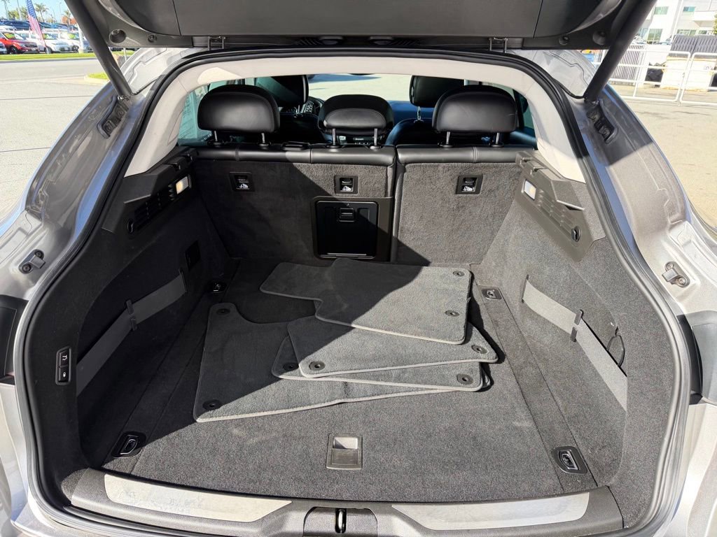 Used 2020 Maserati Levante GranLusso image 31