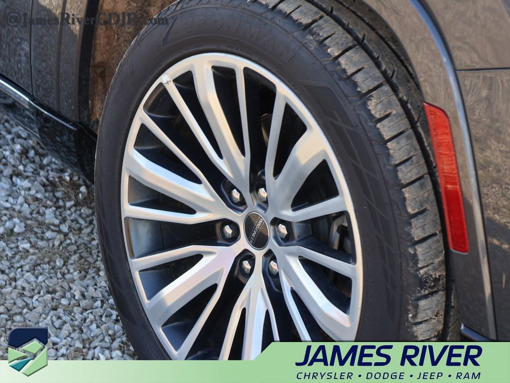 Used 2024 Jeep Grand Wagoneer L Series III image 20