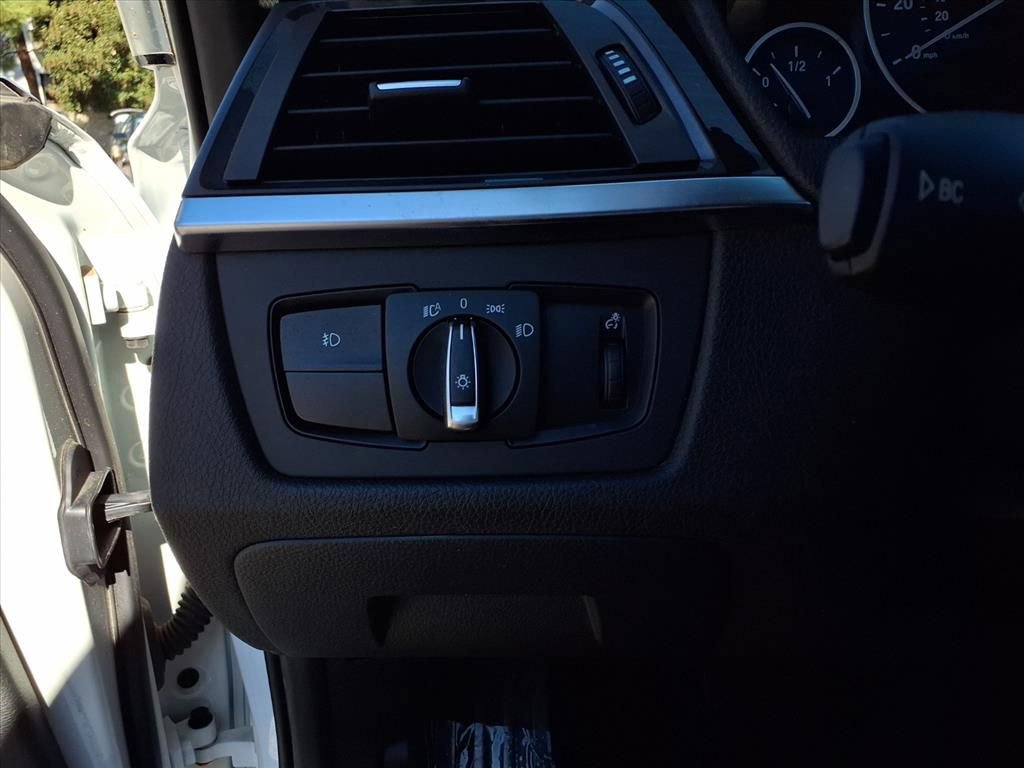 Used 2015 BMW 328i xDrive Wagon image 13