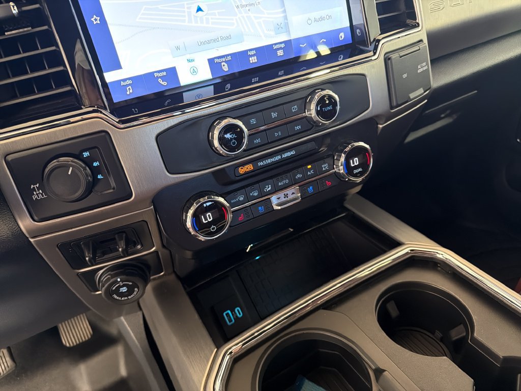 Used 2022 Ford F350 Platinum AWD/4WD image 17