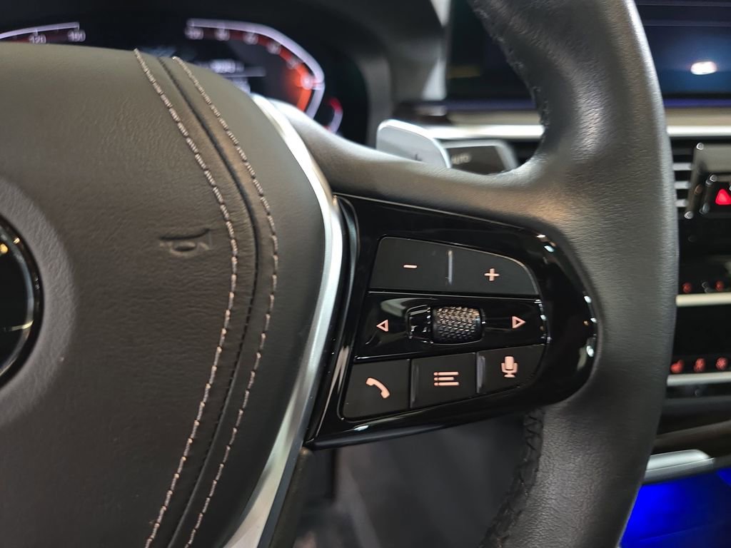 Used 2021 BMW 540i w/ Convenience Package image 21