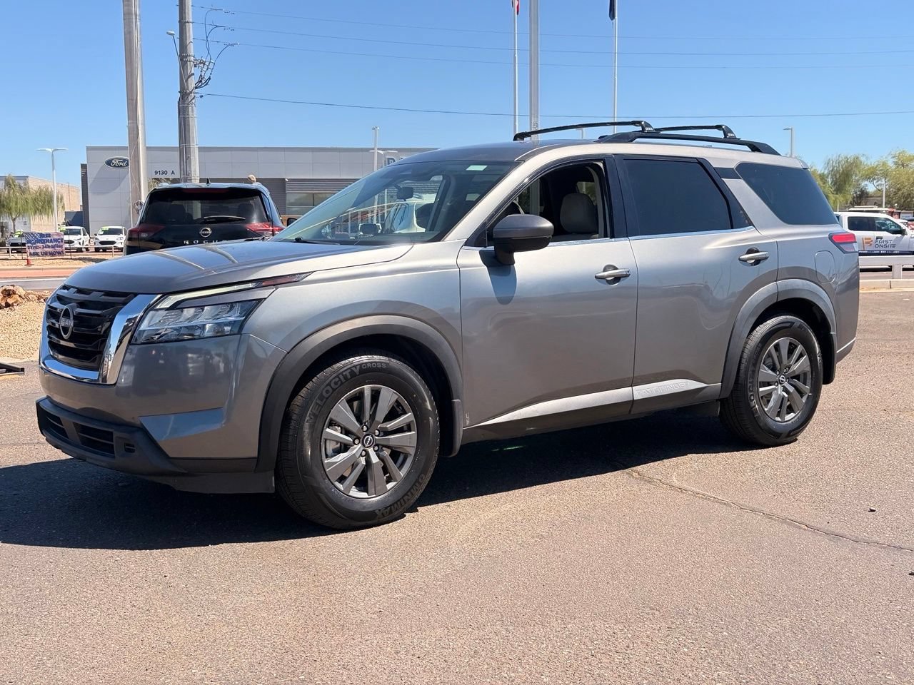 Certified 2022 Nissan Pathfinder SV FWD image 2