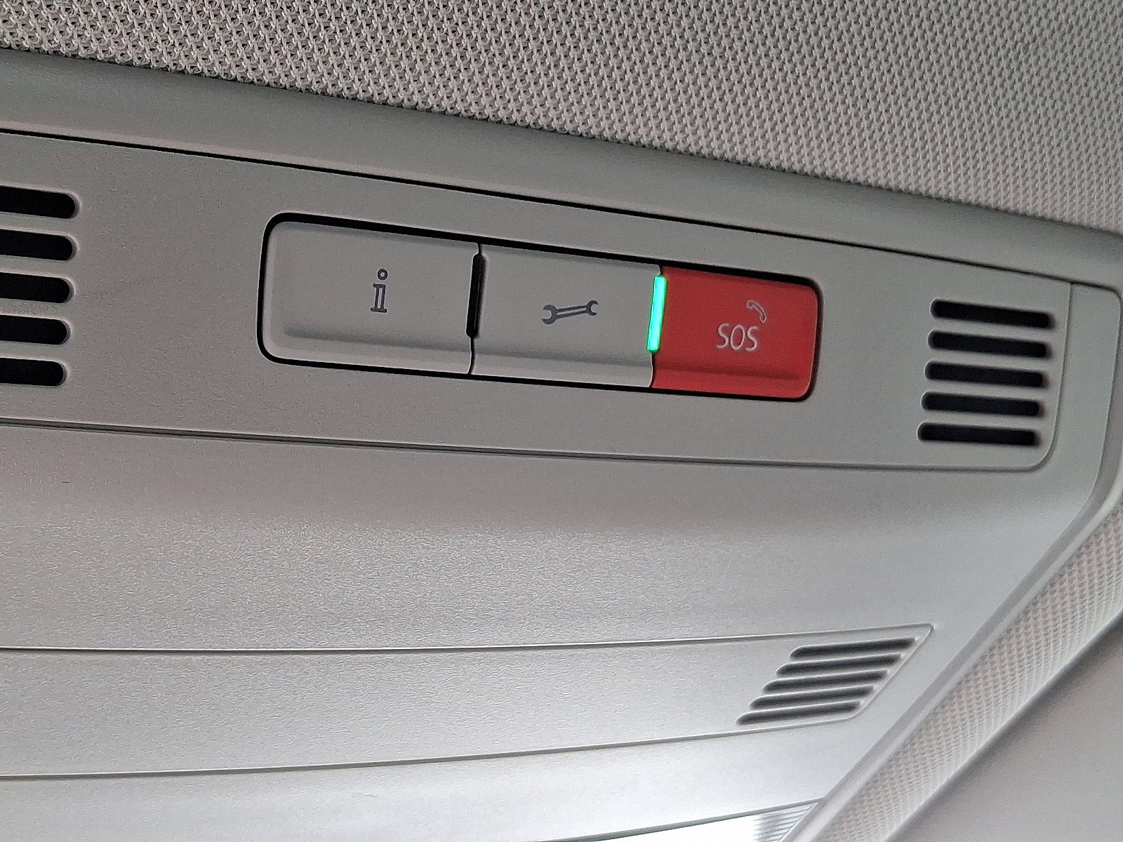 Used 2021 Volkswagen Jetta S w/ Driver Assistance Package image 24