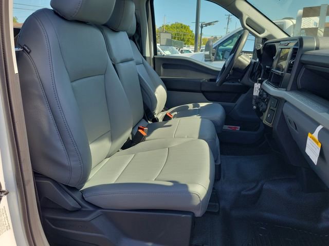 New 2026 Ford F350 XL w/ XL Chrome Package image 15