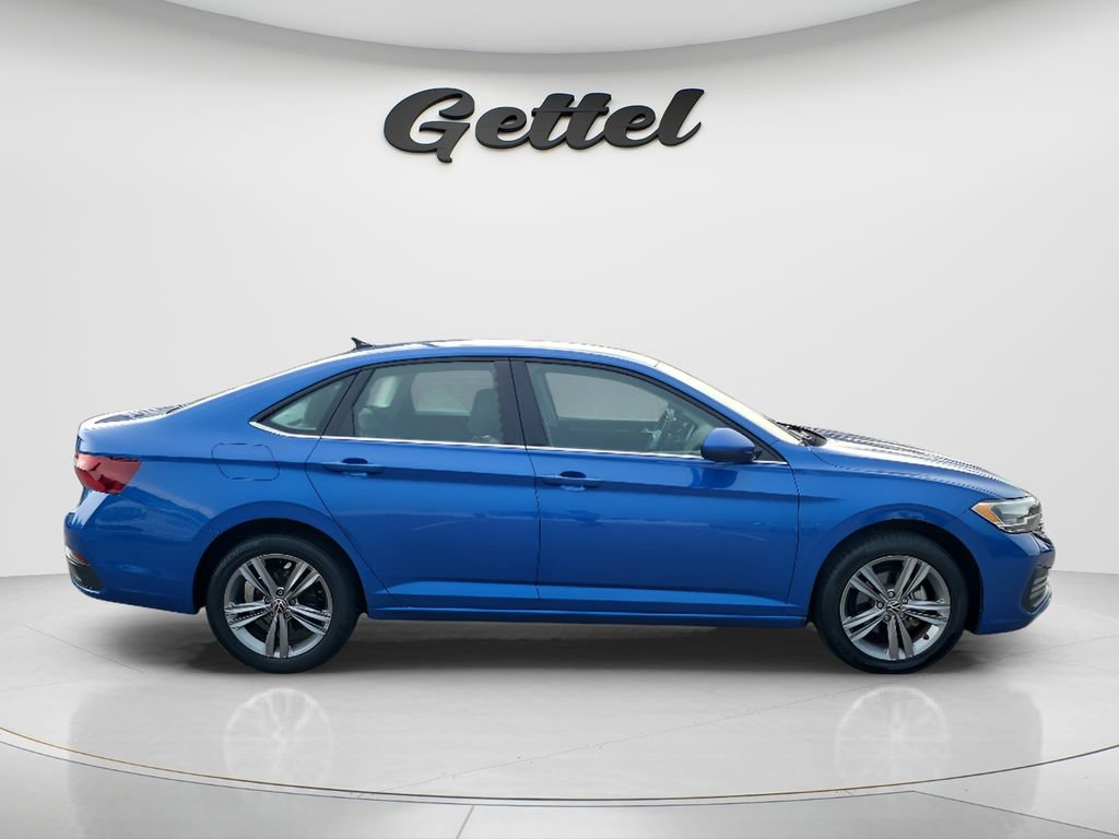 Used 2022 Volkswagen Jetta SE FWD image 4