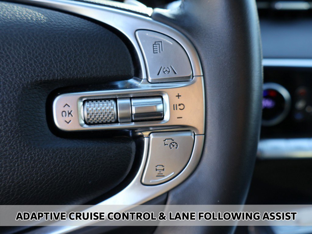 Used 2023 Genesis GV70 2.5T w/ Advanced Package image 6