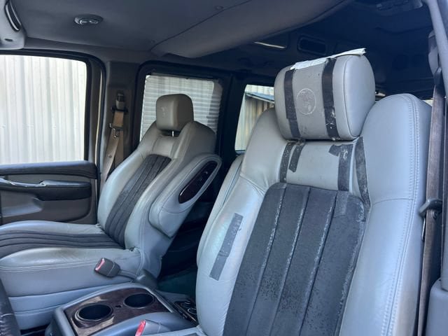 Used 2014 GMC Savana 1500 RWD image 11