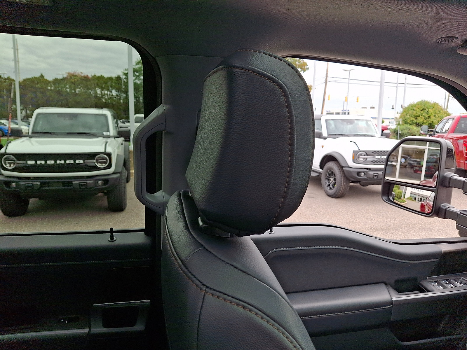 Used 2026 Ford F450 Lariat AWD/4WD image 12