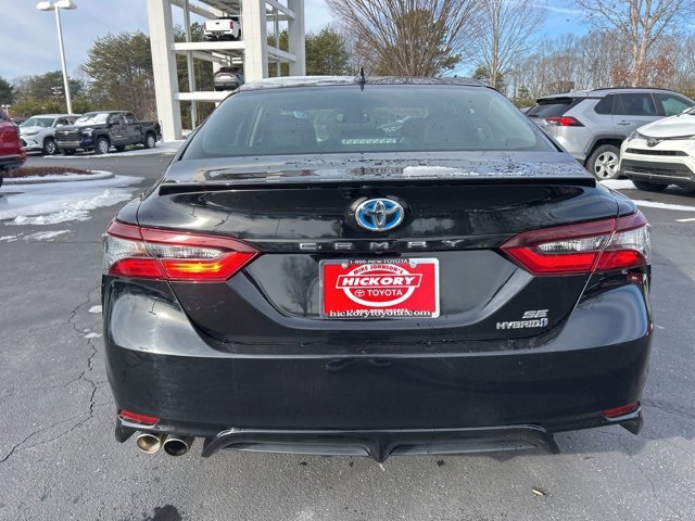 Used 2022 Toyota Camry SE image 6