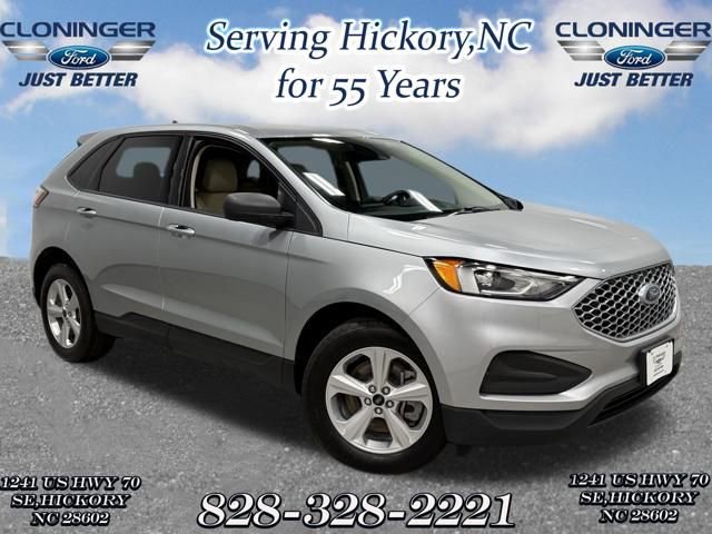Used 2024 Ford Edge SE