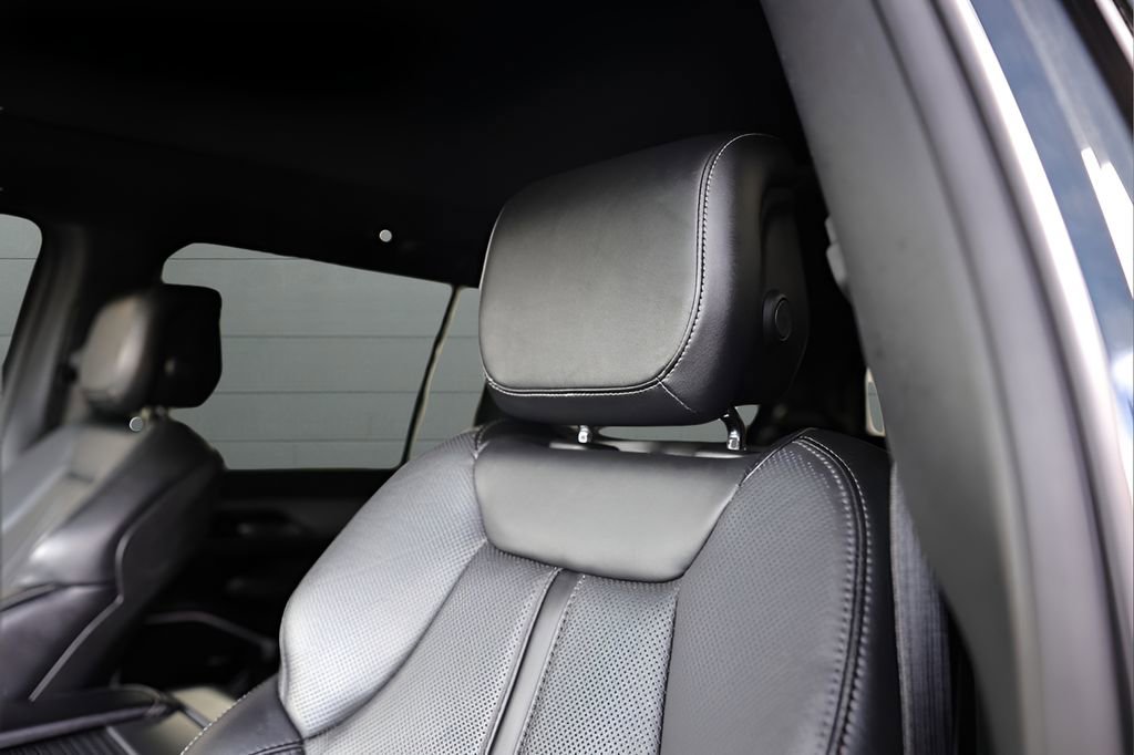 Used 2023 Jeep Wagoneer Series II image 32