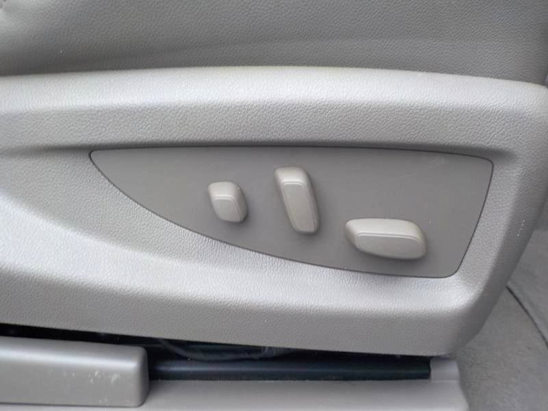 Used 2019 Chevrolet Suburban LT RWD image 35