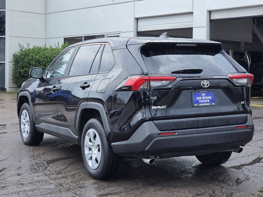 Used 2025 Toyota RAV4 LE FWD image 7