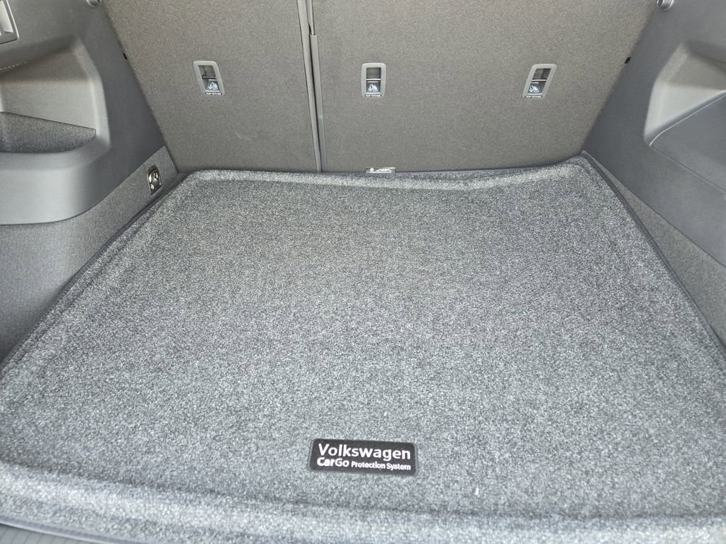 New 2026 Volkswagen Tiguan SE image 25