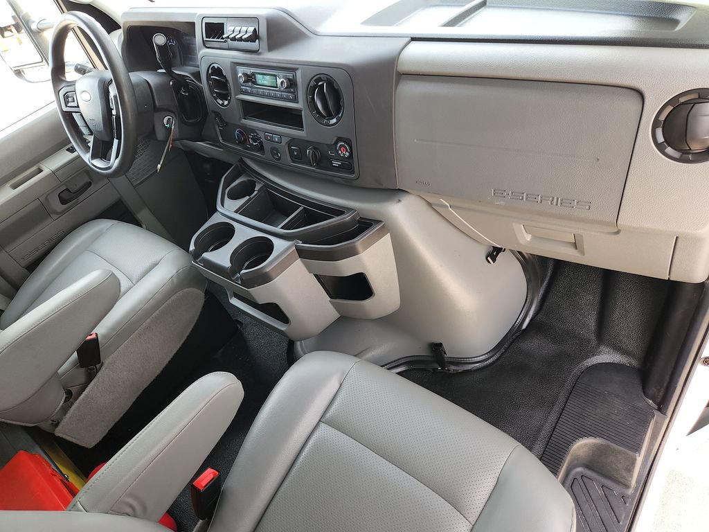 Used 2024 Ford E-350 and Econoline 350 Super Duty w/ Driver's Safety Package image 17