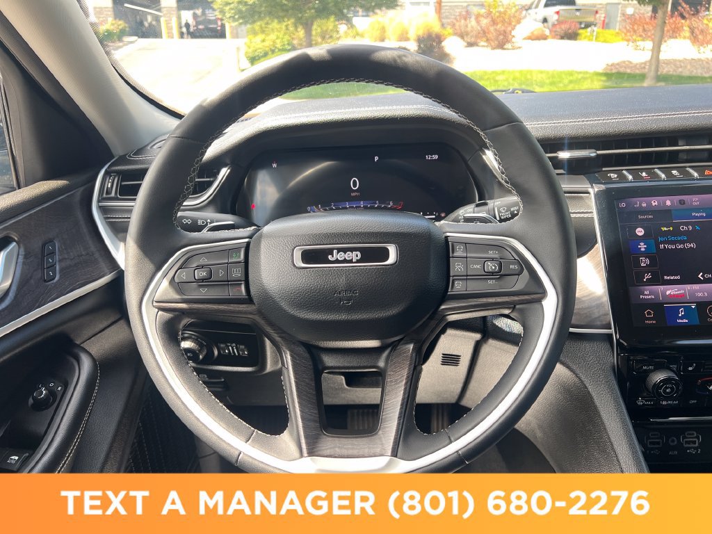 Used 2023 Jeep Grand Cherokee Limited w/ Trailer Tow Prep Group (B) AWD/4WD image 14