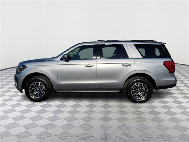 Used 2024 Ford Expedition XLT image 4
